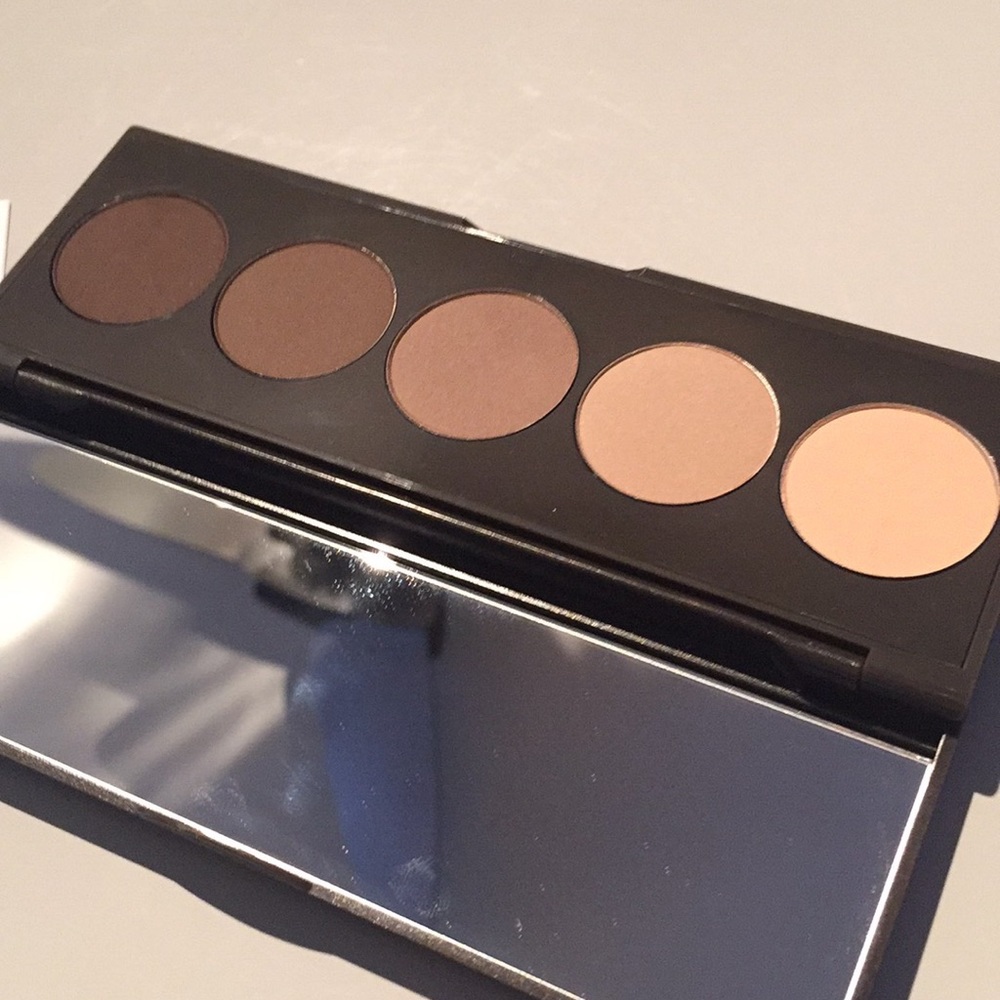 Becca ombré nude pallet